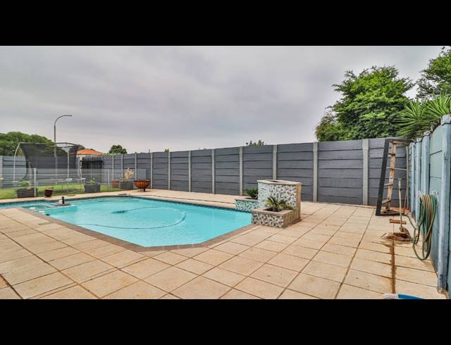 4 BEDROOM HOUSE FOR SALE IN VERWOERDPARK